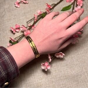 VINTAGE Gold-Tone Etched Link Minimalist Flat Metal Bracelet